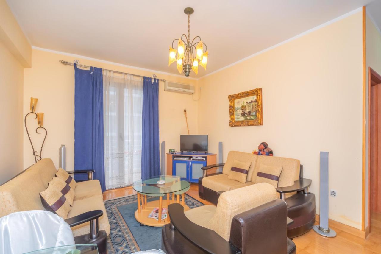 White Bear Budva Bagian luar foto