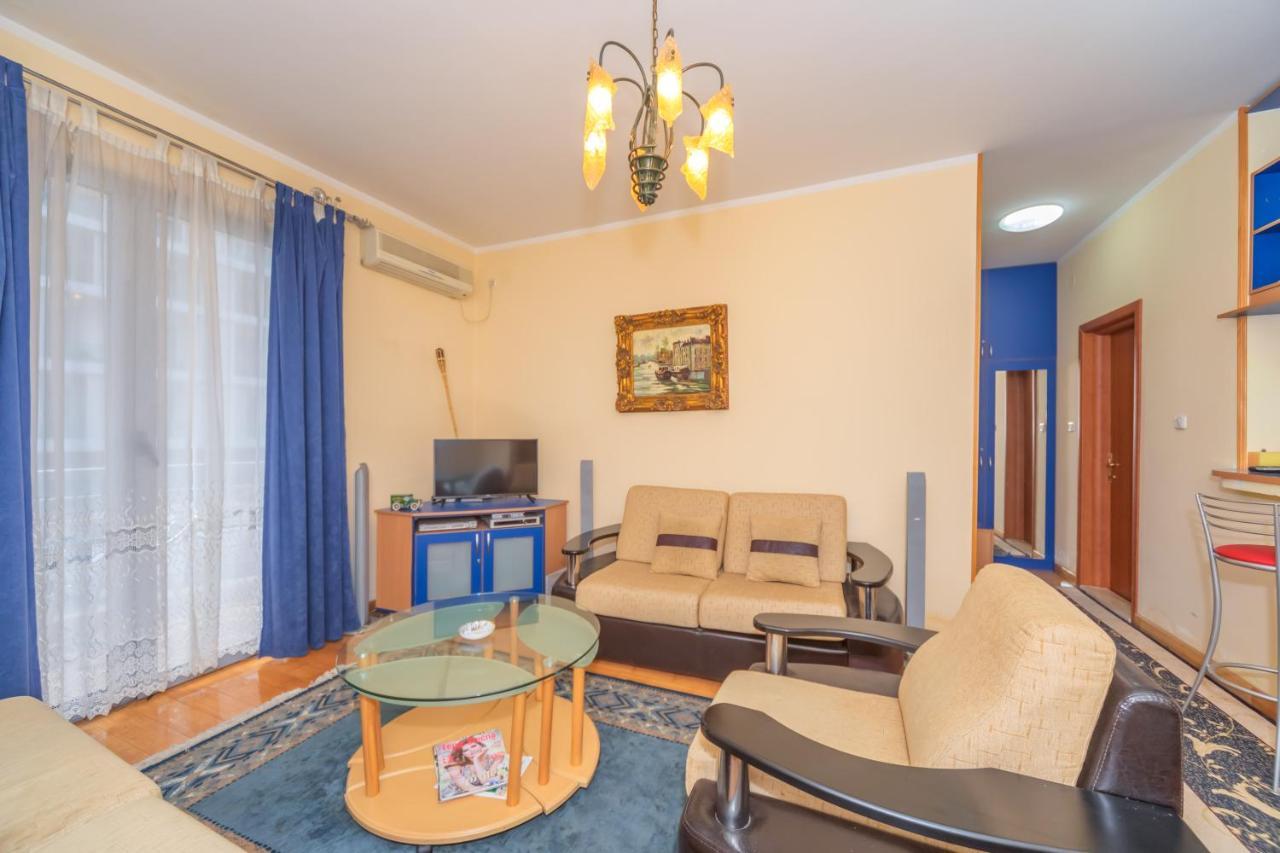 White Bear Budva Bagian luar foto